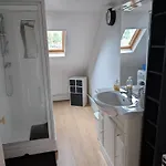 Daire Seine-front In Stone House With Parking And Garden, Lacroix Island