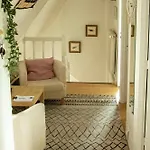 Seine-front In Stone House With Parking And Garden, Lacroix Island Daire Rouen